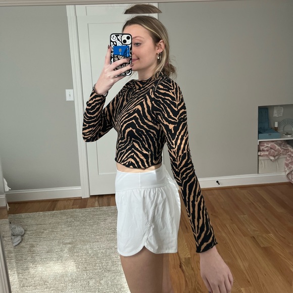 Zebra Printed Long Sleeve Mock Neck Long Sleeve Crop Top - Picture 4 of 8